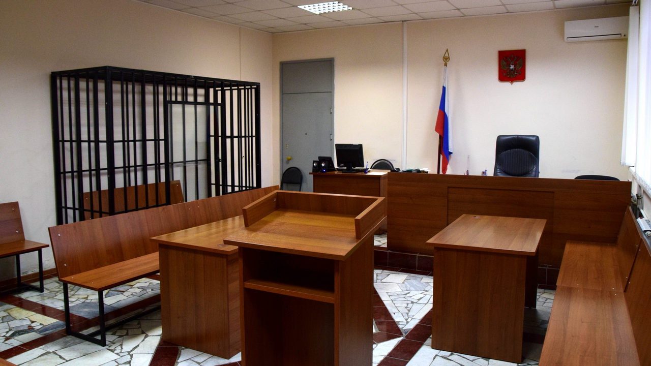 В Челябинске пойдет под суд мать, которая помогла сожителю задушить свою дочь В Челябинске пойдет под суд мать, которая помогла сожителю задушить свою дочь