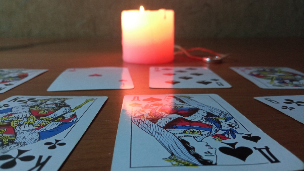 В Челябинске назвали самые суеверные профессии: кто верит в приметы