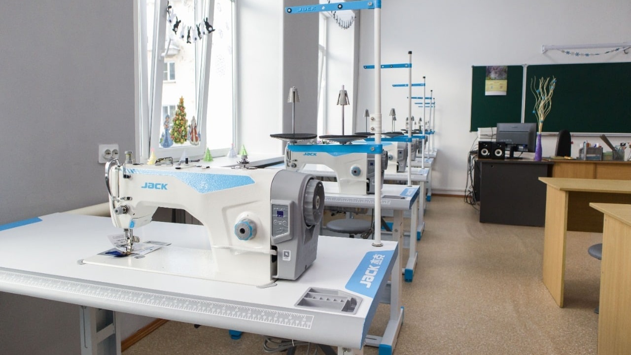 От кулинарии до слесарного дела: в Златоусте открыли мастерские для школьников