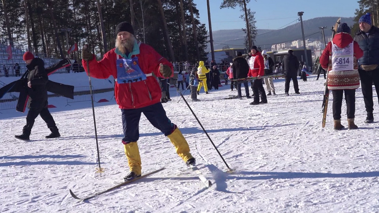 Катались даже дети: как прошел массовый лыжный забег в Челябинской области