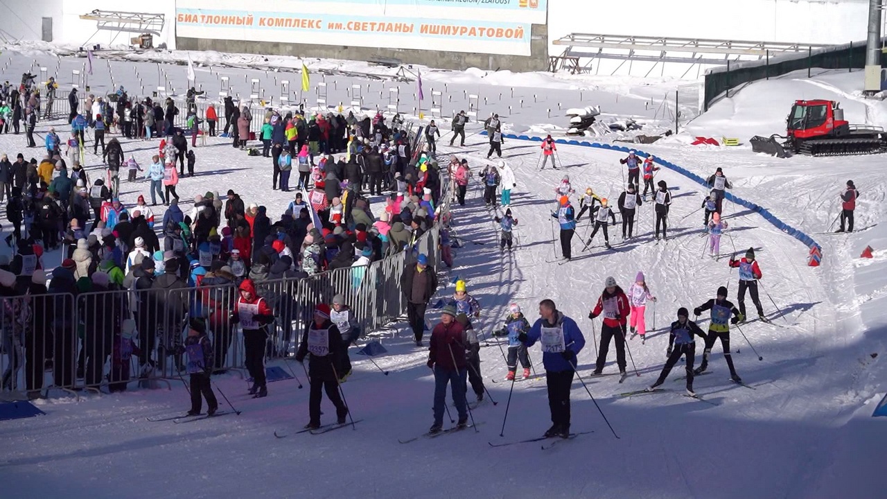 Катались даже дети: как прошел массовый лыжный забег в Челябинской области