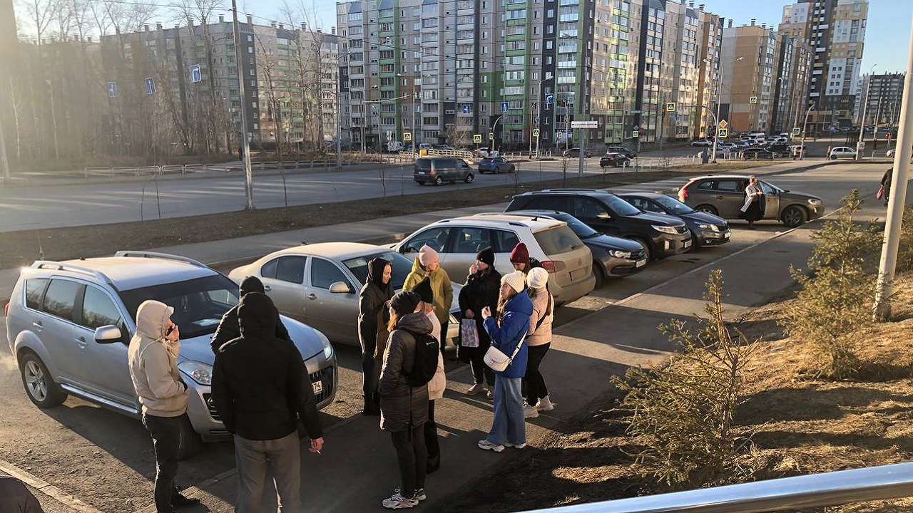 Запись в первые классы началась в школах Челябинска Запись в первые классы началась в школах Челябинска