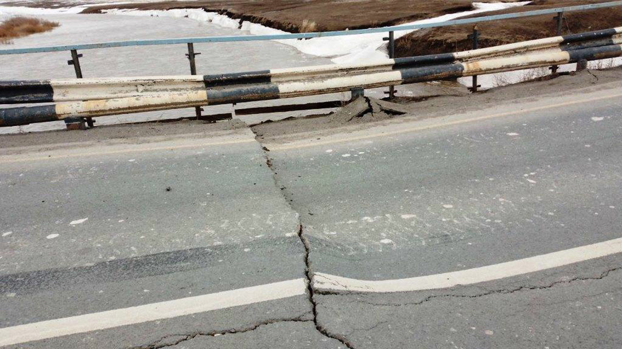 Движение на трассе Оренбург — Орск — Челябинск закрыли из-за разрушения моста