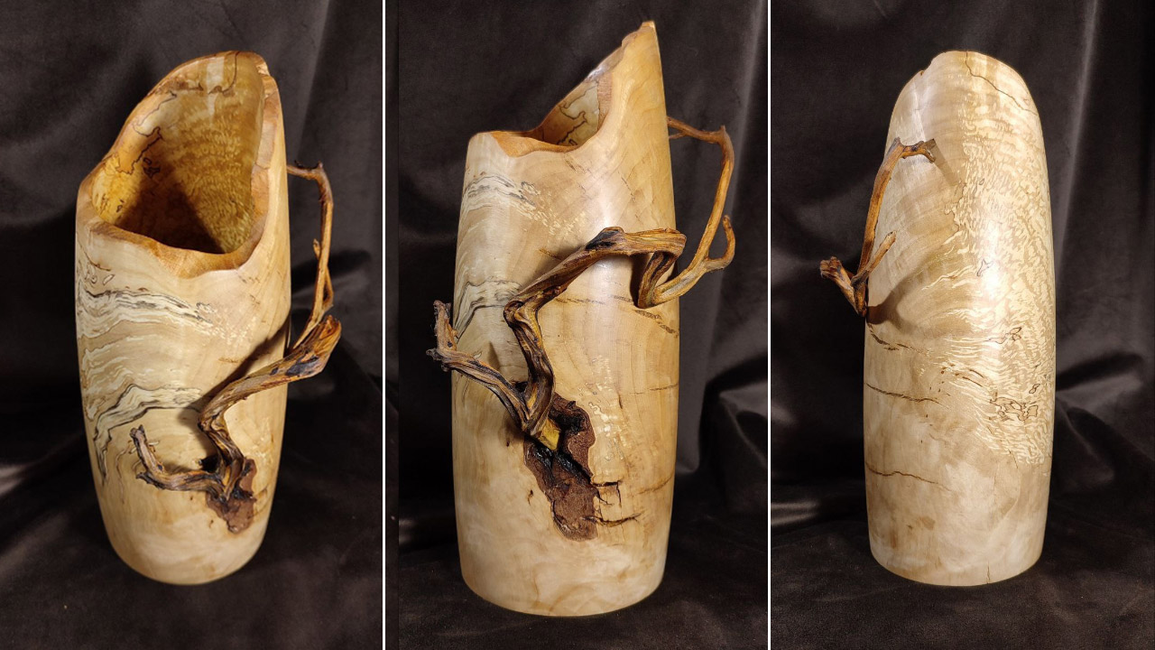 Ажурные вазы из "древесной кости" создает мастер в Челябинской области