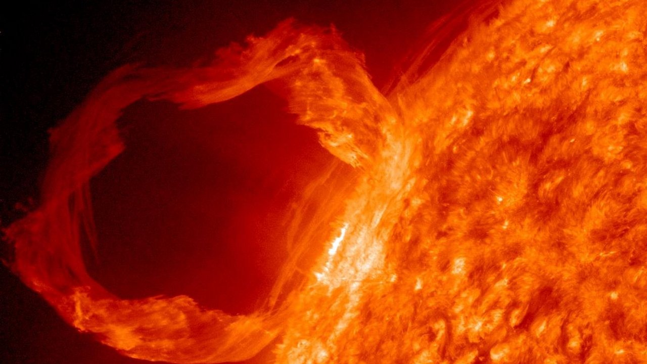 Солнце бушует: на Земле ожидается 2 дня магнитных бурь