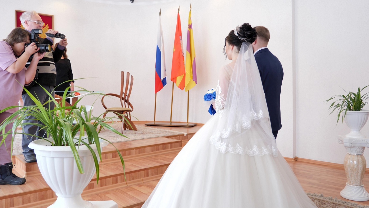 Военный приехал из зоны СВО, чтобы сыграть свадьбу в Челябинской области