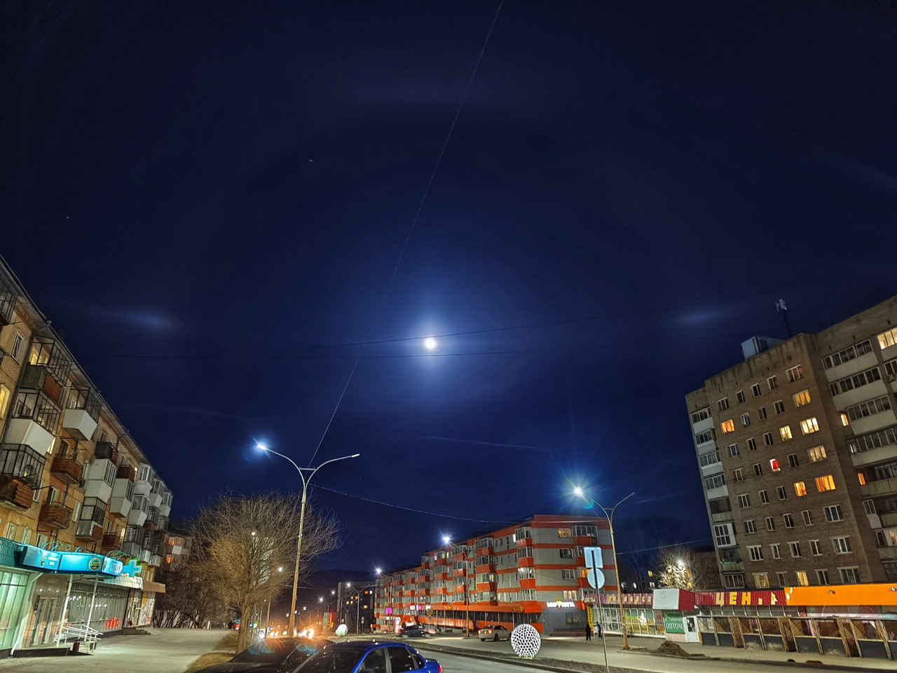 Редкое лунное гало наблюдали жители Челябинской области
