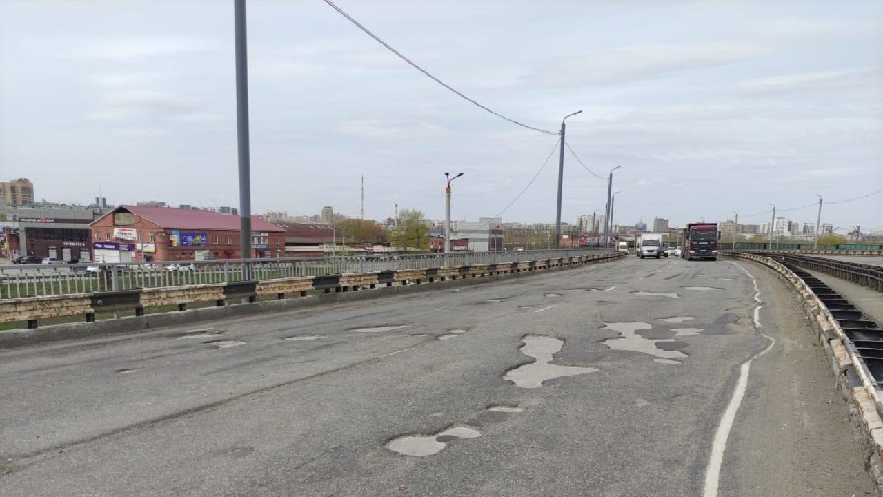 В Челябинске на время ремонта ограничат движение на крупной дороге