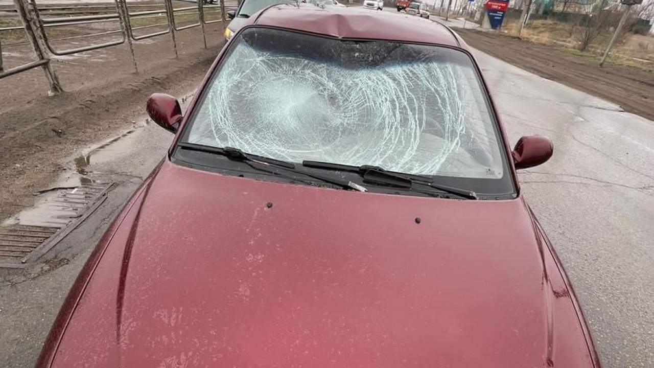 В Челябинской области иномарка сбила пешехода, который пытался перебежать дорогу