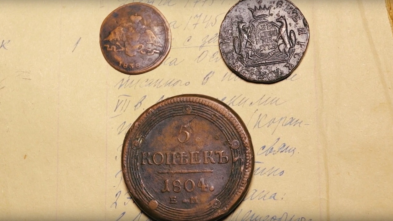 Три редкие монеты показали хранители Исторического музея Южного Урала