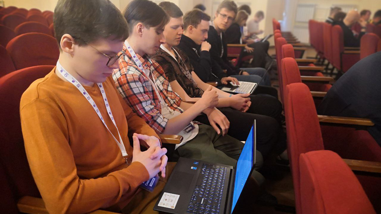 Студенты в Челябинской области разработали IT-решения для цинкового завода