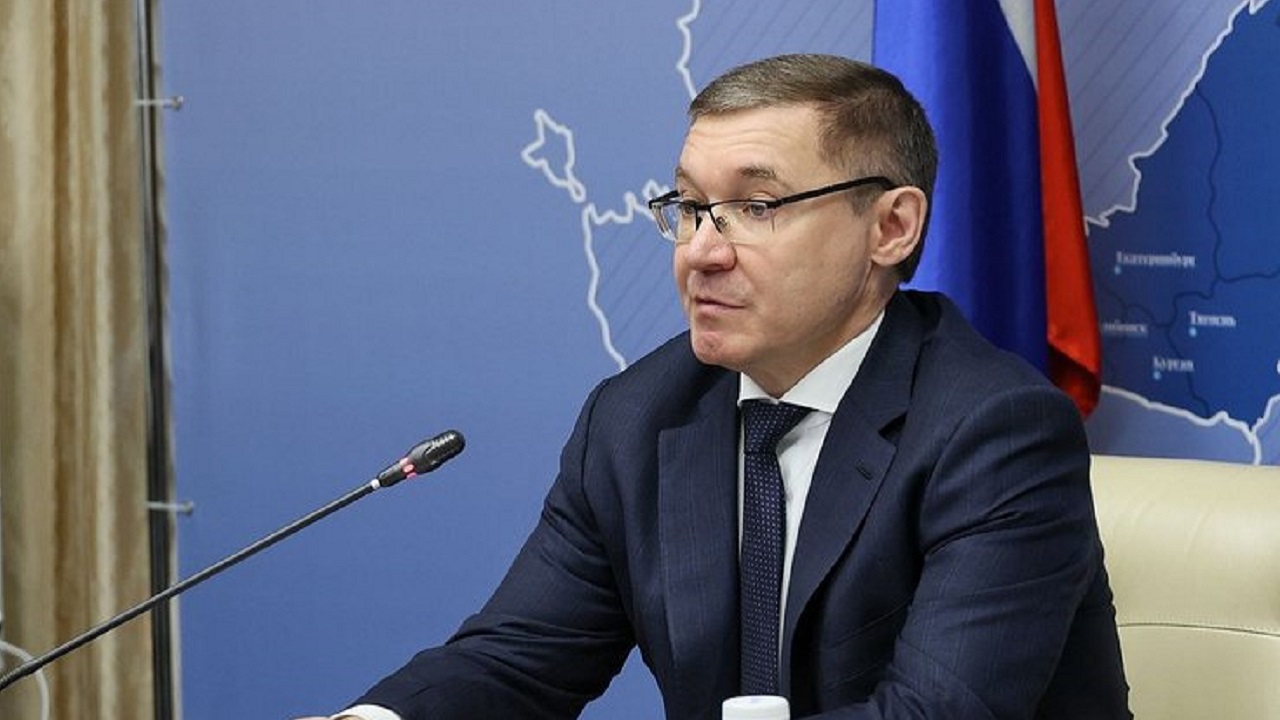 Полпред в УрФО Якушев: "Ситуация с лесными пожарами требует постоянного контроля" Полпред в УрФО Якушев: "Ситуация с лесными пожарами требует постоянного контроля"