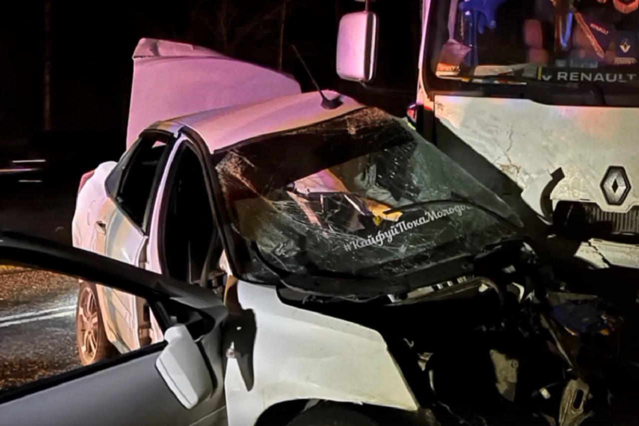 Водитель погиб в двойном ДТП с грузовиками в Челябинской области