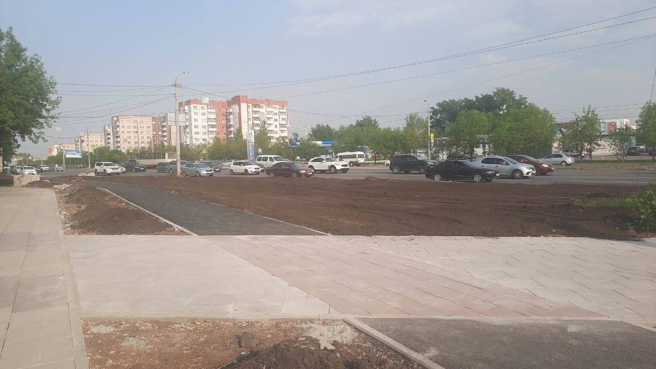 На оживленной улице в Челябинске обустроят пешеходную зону с велодорожками