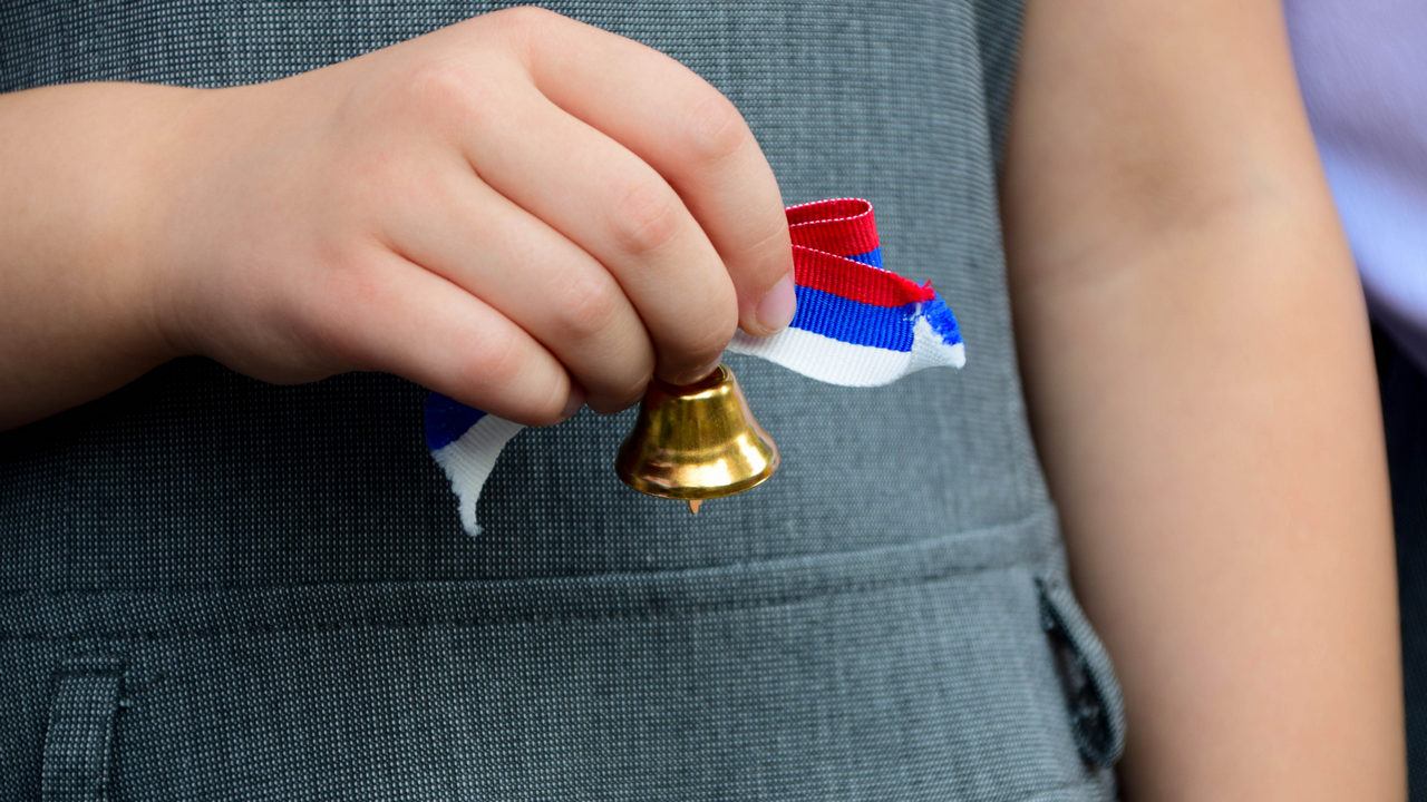 В дни последних звонков у школ Челябинска могут запретить продажу алкоголя