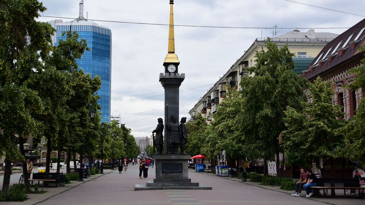 В Челябинске на пешеходной части улицы Кирова могут запретить велосипеды и самокаты В Челябинске на пешеходной части улицы Кирова могут запретить велосипеды и самокаты