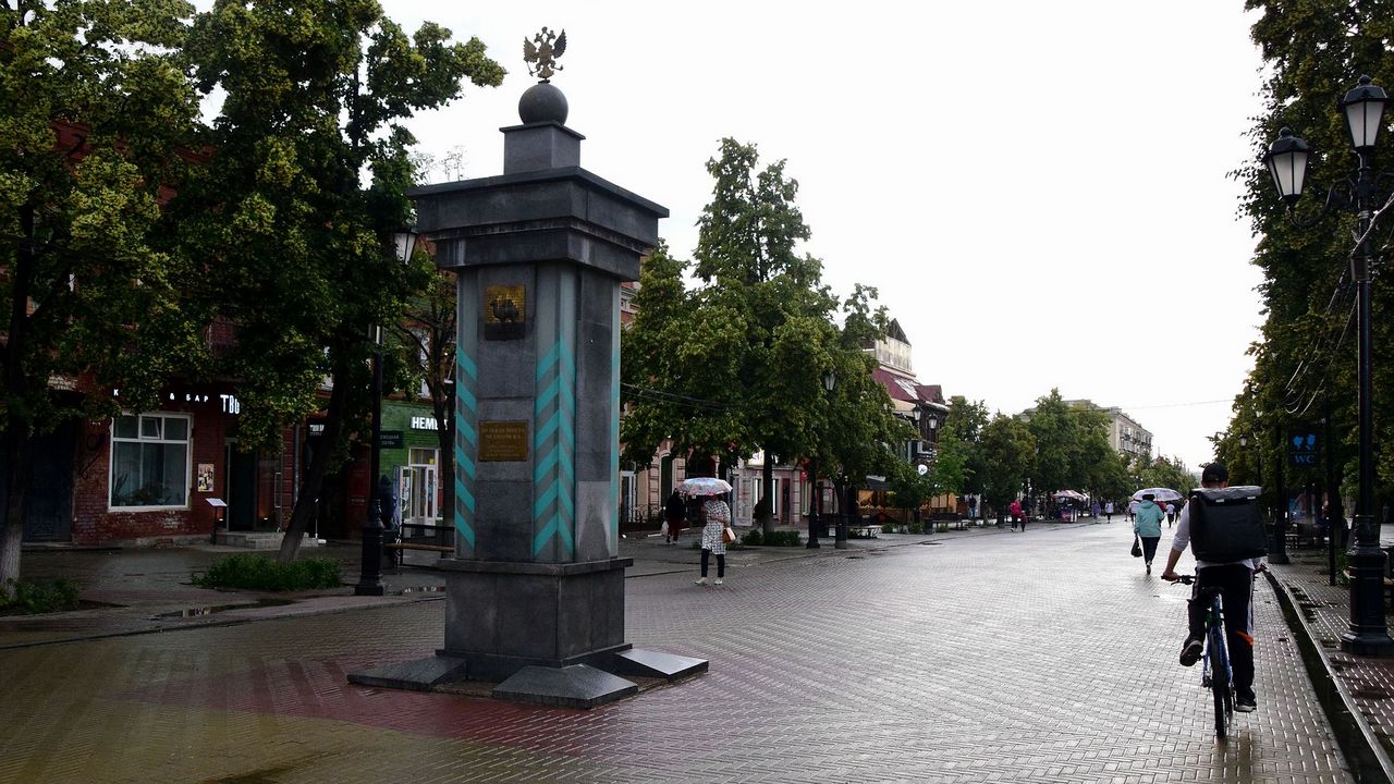 Порывистый ветер и дожди с грозами надвигаются на Челябинскую область