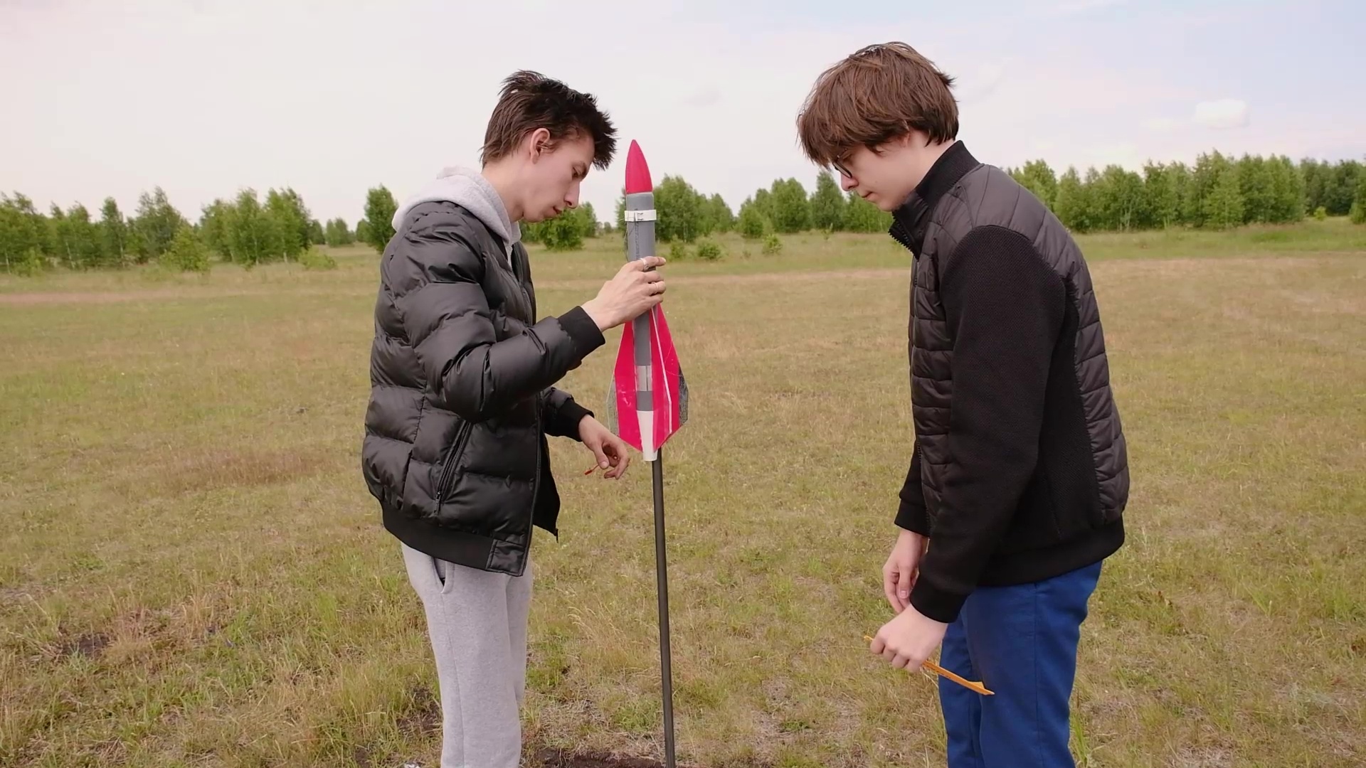 В Челябинской области детей учат делать и запускать ракеты