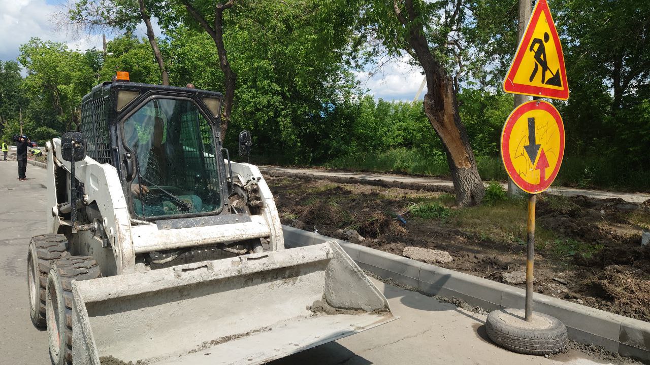 В Металлургическом районе Челябинска во время масштабного ремонта обновят 10 км дорог В Металлургическом районе Челябинска во время масштабного ремонта обновят 10 км дорог