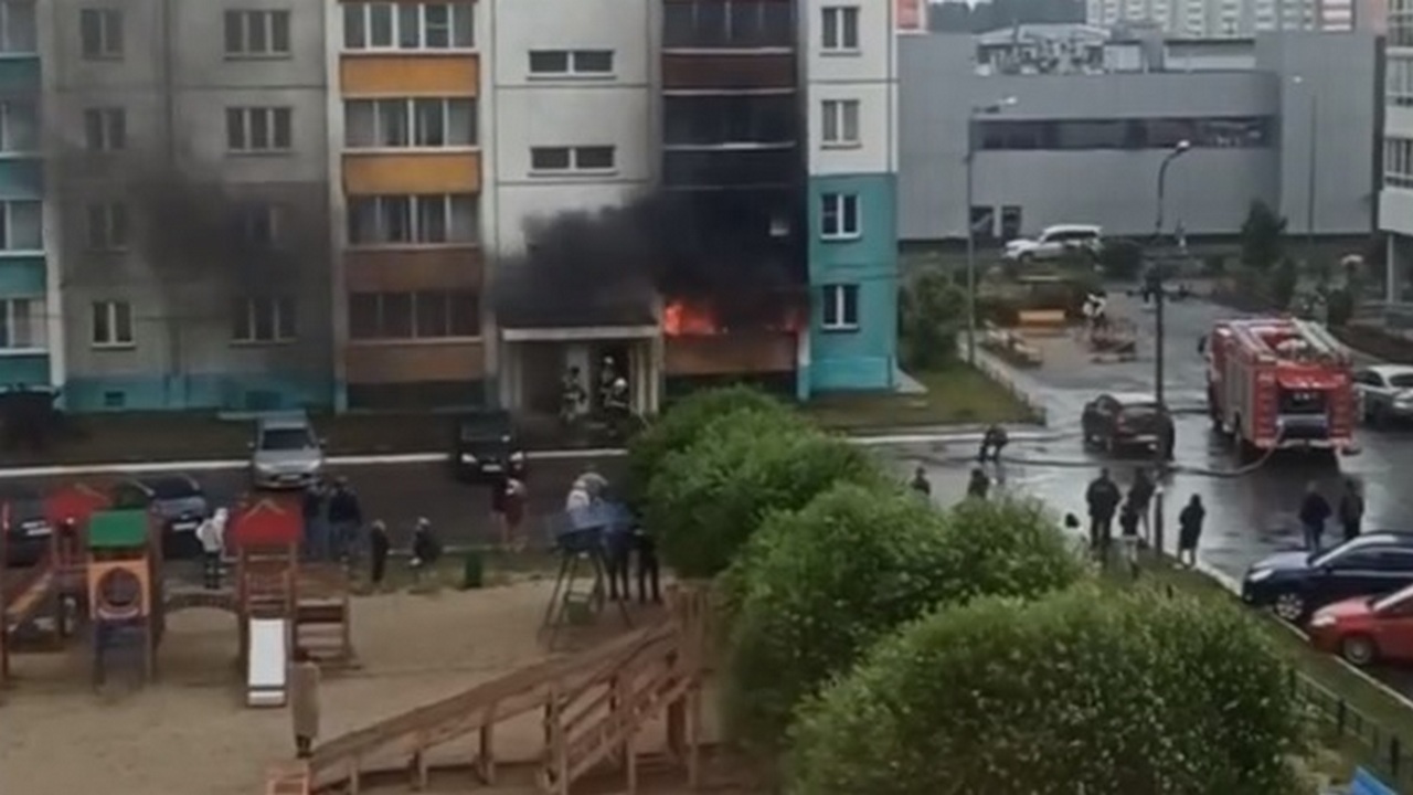 Пожар в многоэтажном жилом доме произошел на северо-западе Челябинска