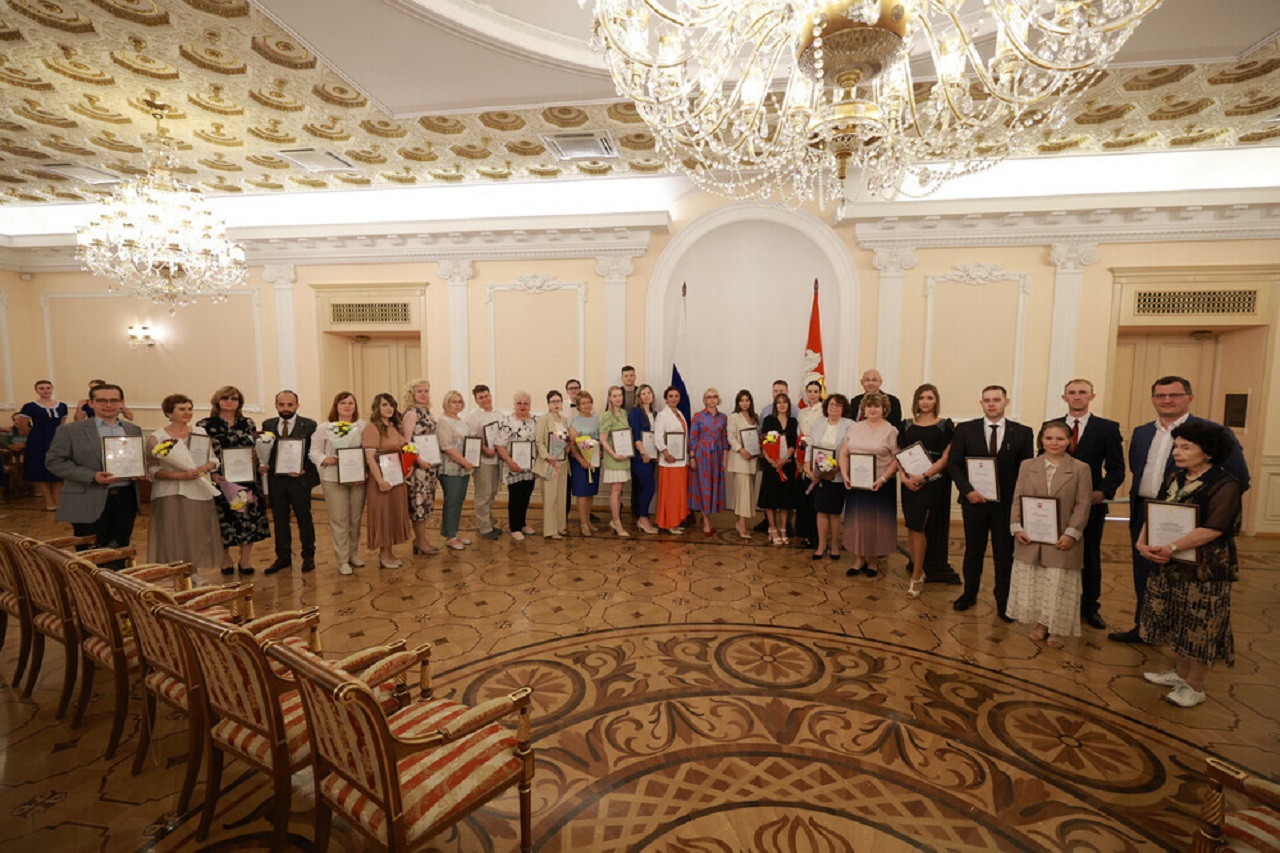 Научный тандем: лучших аспирантов вузов наградили в Челябинской области