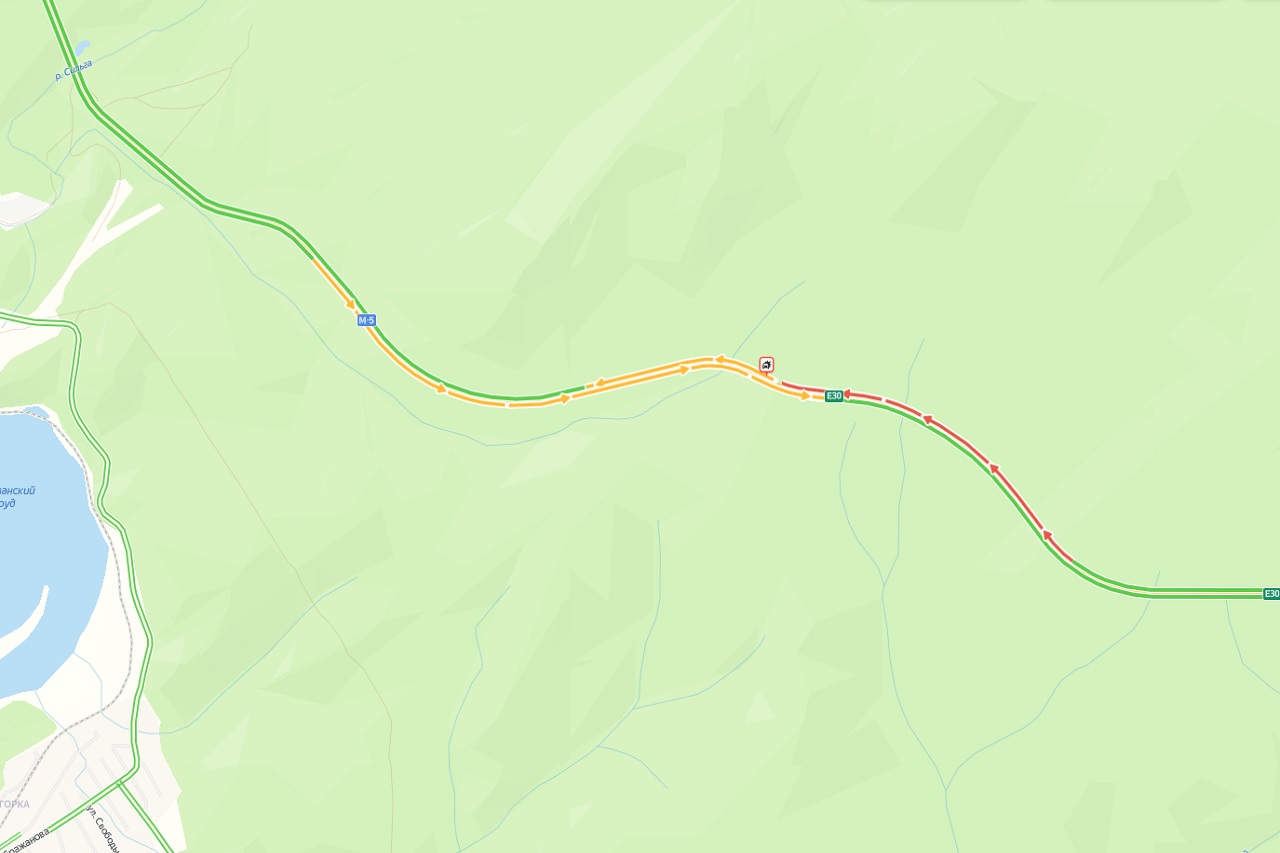 Пробка возникла на трассе М5 в Челябинской области из-за тройного ДТП ВИДЕО Пробка возникла на трассе М5 в Челябинской области из-за тройного ДТП ВИДЕО