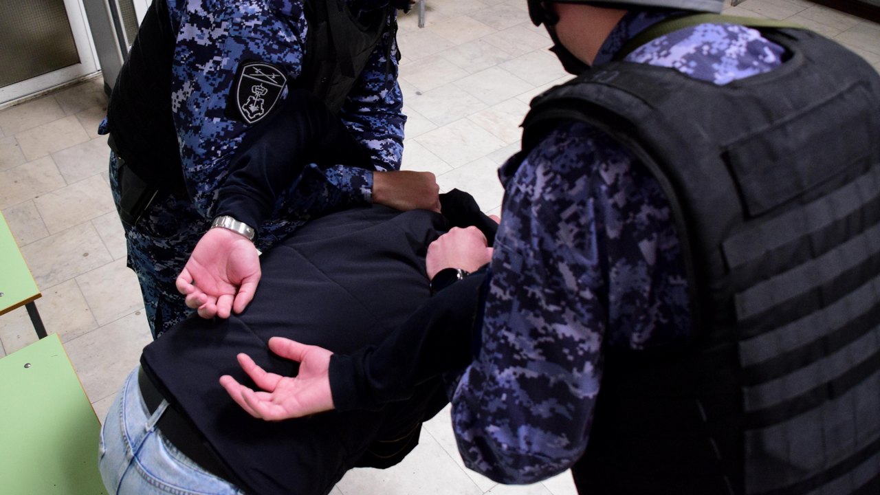 Особо опасного преступника задержали в Челябинске Особо опасного преступника задержали в Челябинске