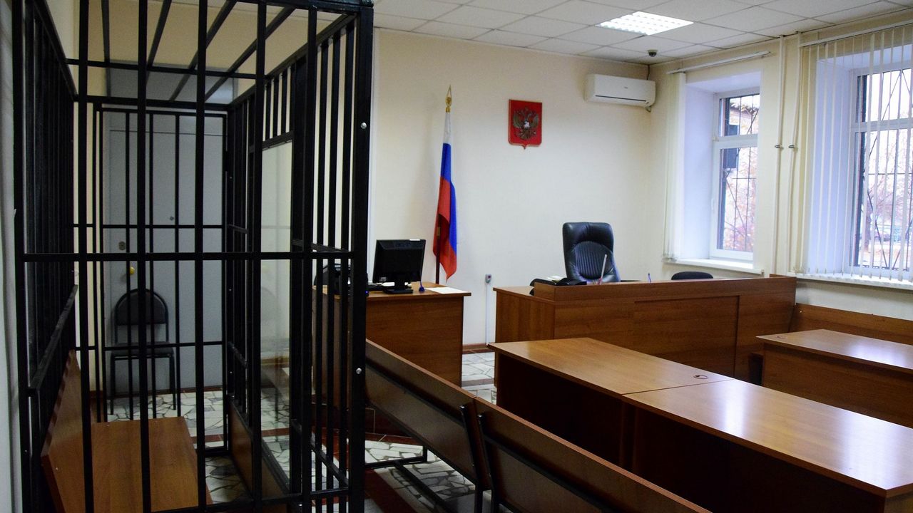 В Челябинской области арестовали мужчину, избившего клиента сожительницы-риелтора В Челябинской области арестовали мужчину, избившего клиента сожительницы-риелтора