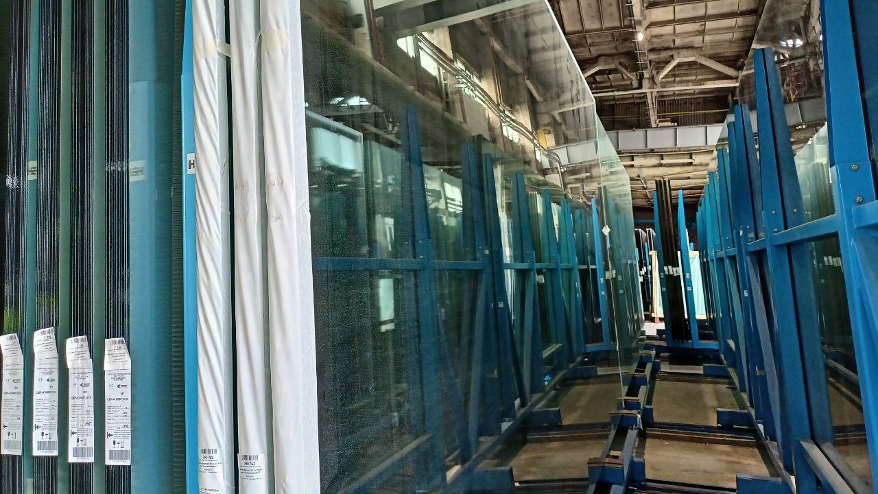 Первое в России производство сверхбольших стеклопакетов запустили в Челябинске