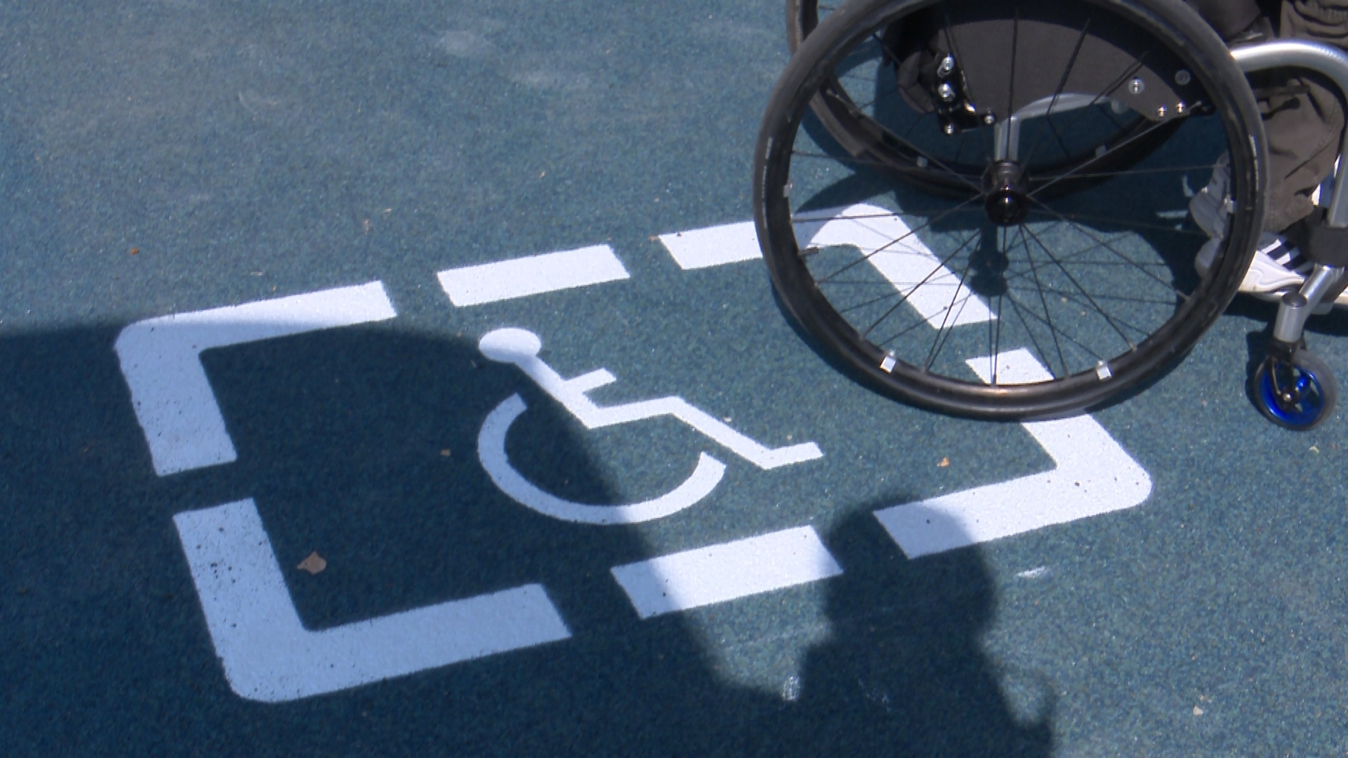 Спортивная площадка для тренировок инвалидов появилась в Челябинске