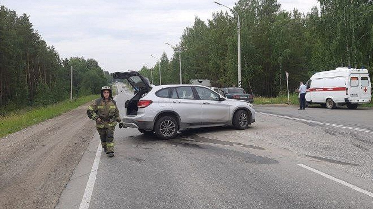 В лобовом ДТП на трассе в Челябинской области пострадала женщина