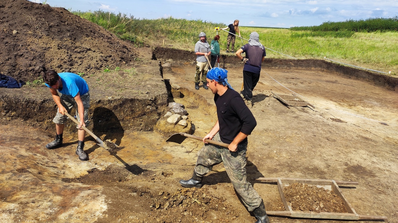На раскопках в Челябинской области обнаружили место работы древнего металлурга