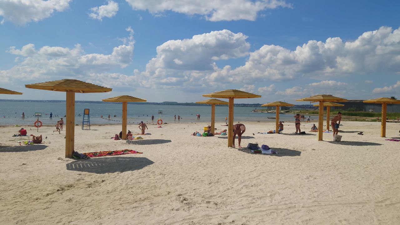 Как в Челябинской области безопасно и комфортно отдыхать на пляже: полезные советы