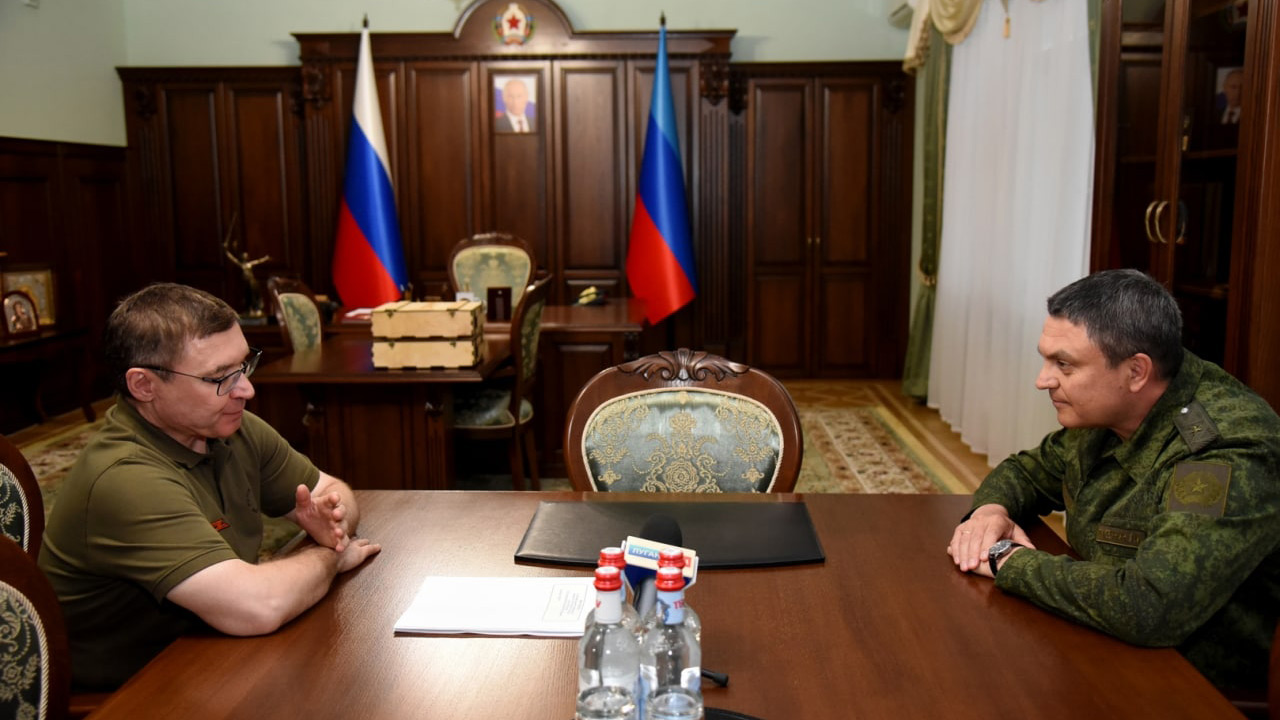 Полпред Владимир Якушев в ЛНР встретился с участниками спецоперации