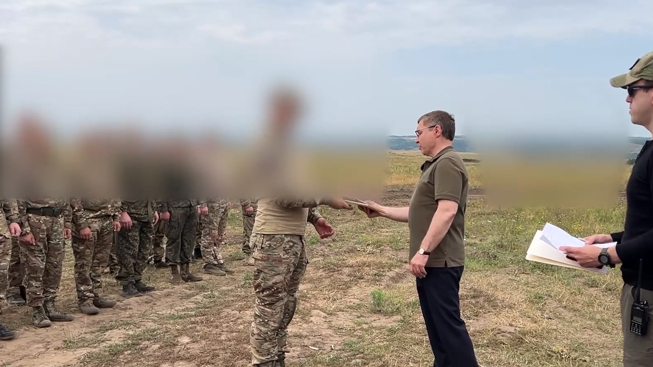 Полпред Владимир Якушев в ЛНР встретился с участниками спецоперации