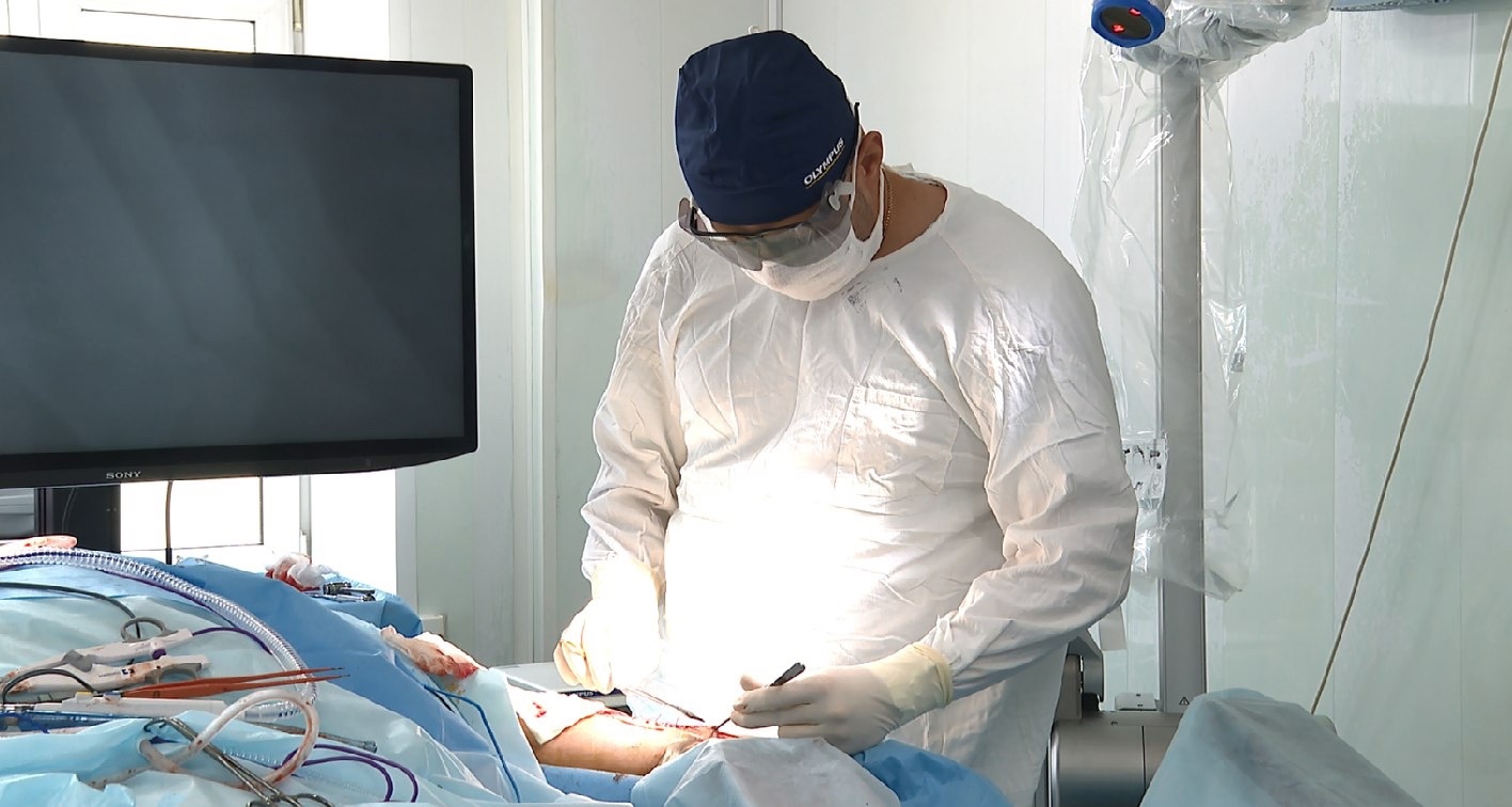 В челябинском онкоцентре первыми в России применили новый микроскоп В челябинском онкоцентре первыми в России применили новый микроскоп