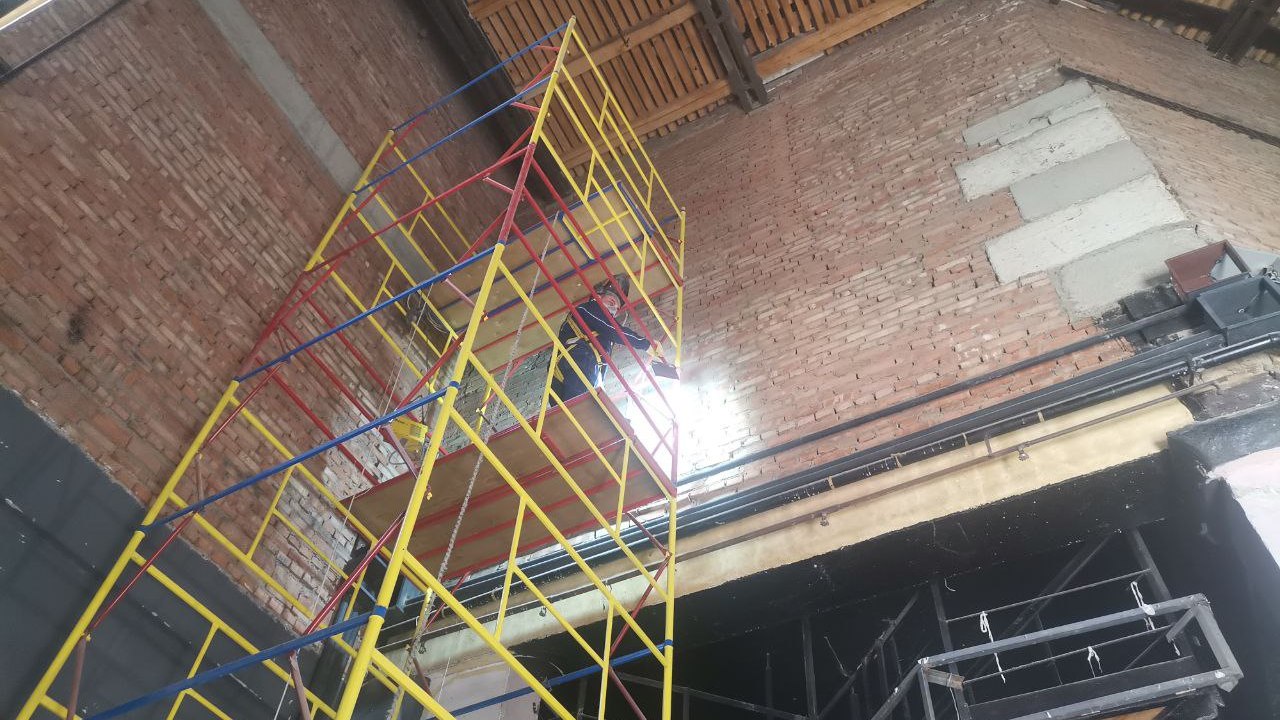 Меняют все: как проходит ремонт театра "Буратино" в Магнитогорске