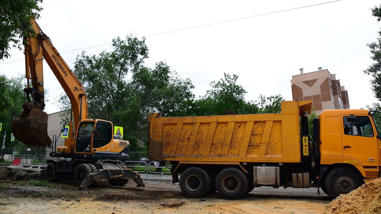 В Челябинске снесли 6 самовольно построенных зданий