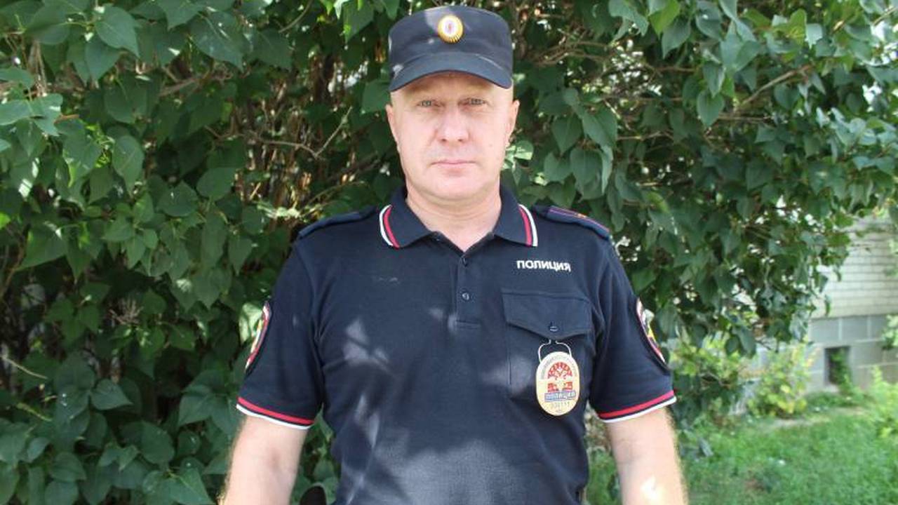 Полицейский в Челябинской области спас жизнь задыхающемуся мужчине на улице