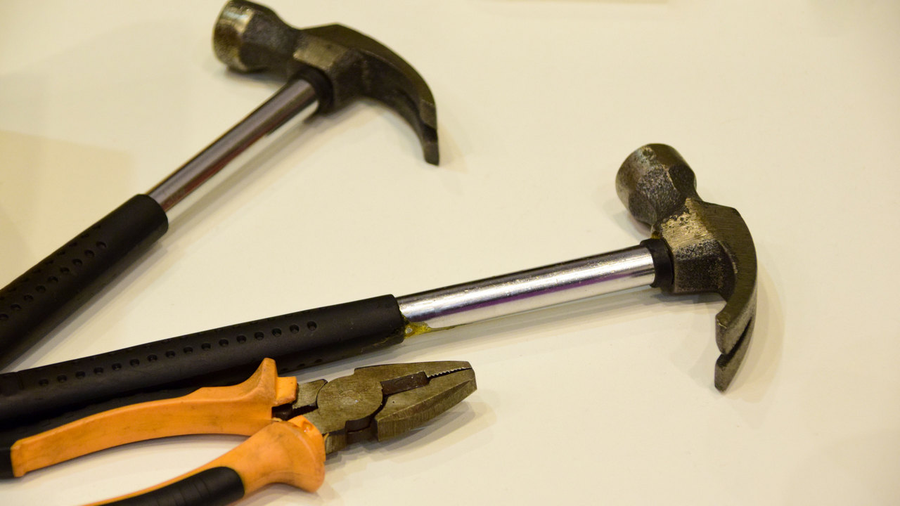 Жительница Челябинска избила свою мать молотком