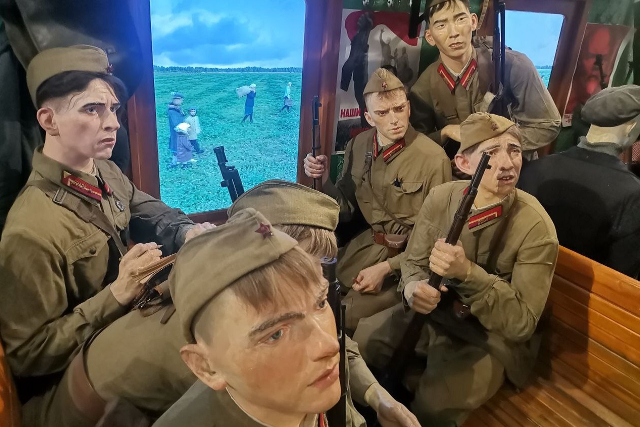 "Поезд Победы": мобильный музей прибыл в Челябинскую область
