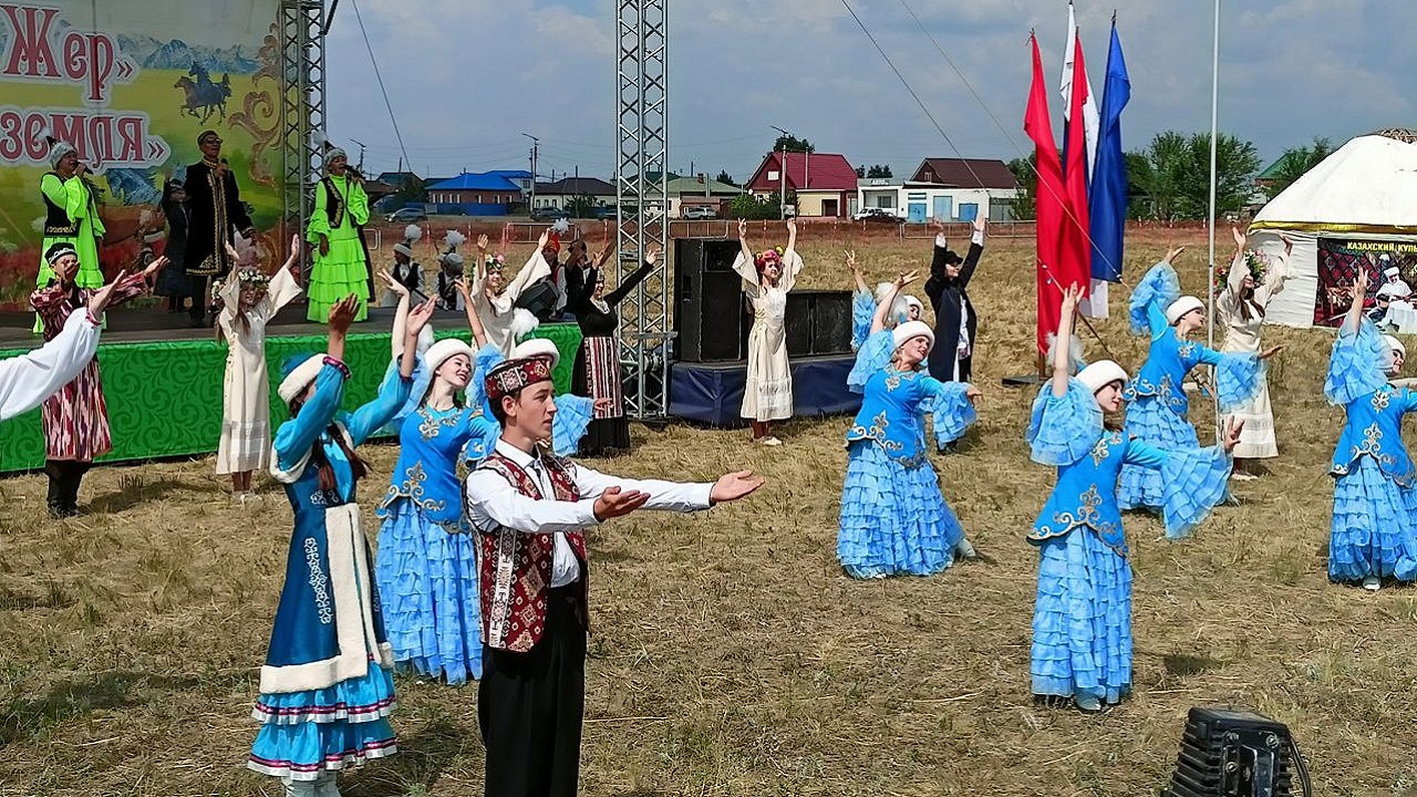 Национальные традиции и кухня: чем удивил фестиваль "Туган Жер" в Челябинской области