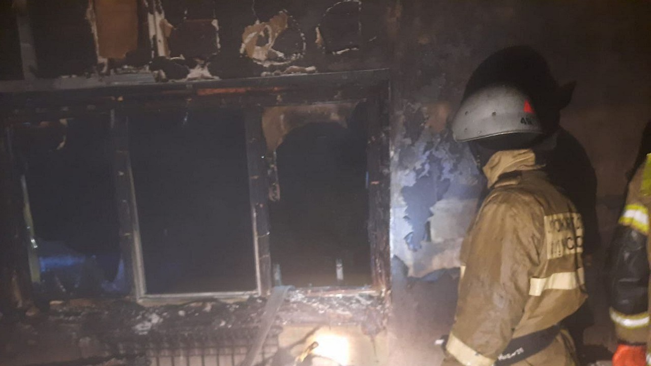 Гироскутер загорелся в жилом доме в Челябинской области, пострадала девушка