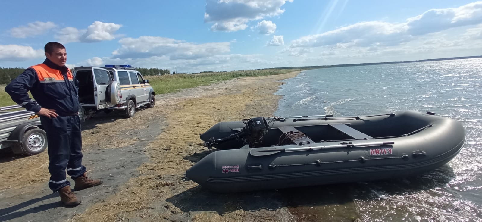 Пожилой рыбак вывалился из лодки и утонул в Челябинской области 