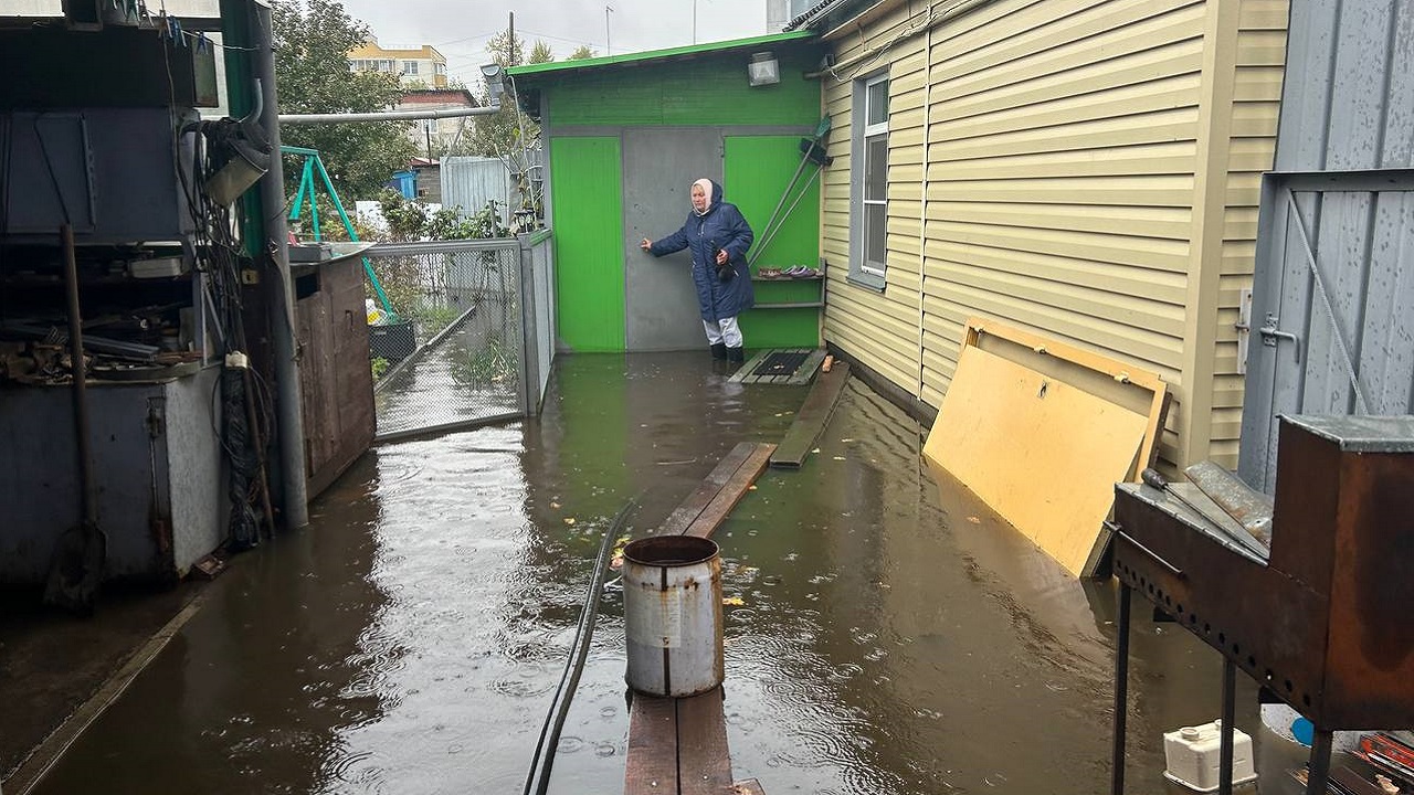 В подполе – вода, дома – блохи: как частный сектор Челябинска пережил потоп