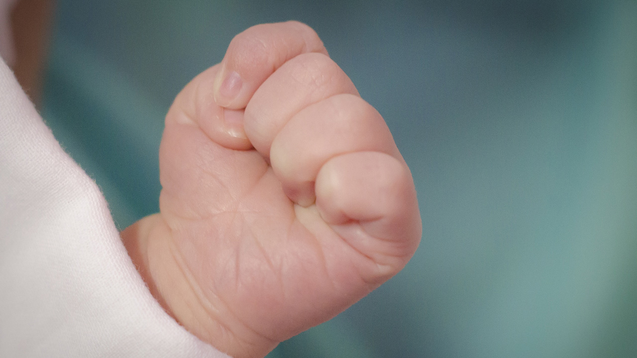 Десять малышей родились в День города в челябинской клинике