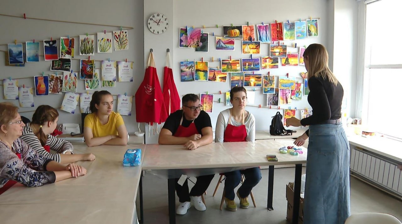 В Челябинске проводят творческие мастер-классы для людей с особенностями развития