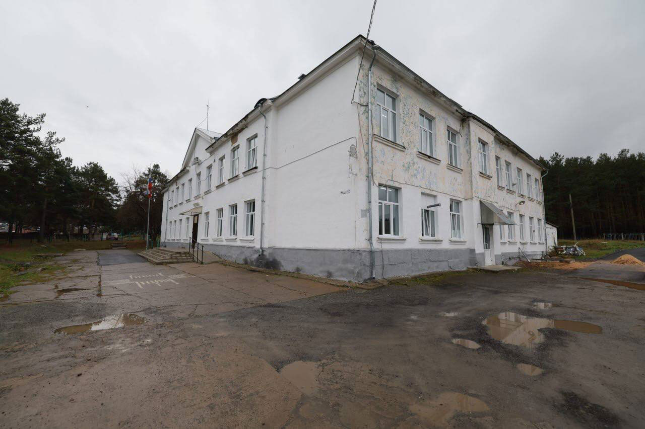 В Челябинской области подключат к газу школу, которую отапливают дровами