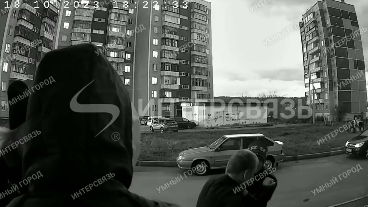 В Челябинской области задержан муж риелтора, который до смерти избил клиента В Челябинской области задержан муж риелтора, который до смерти избил клиента