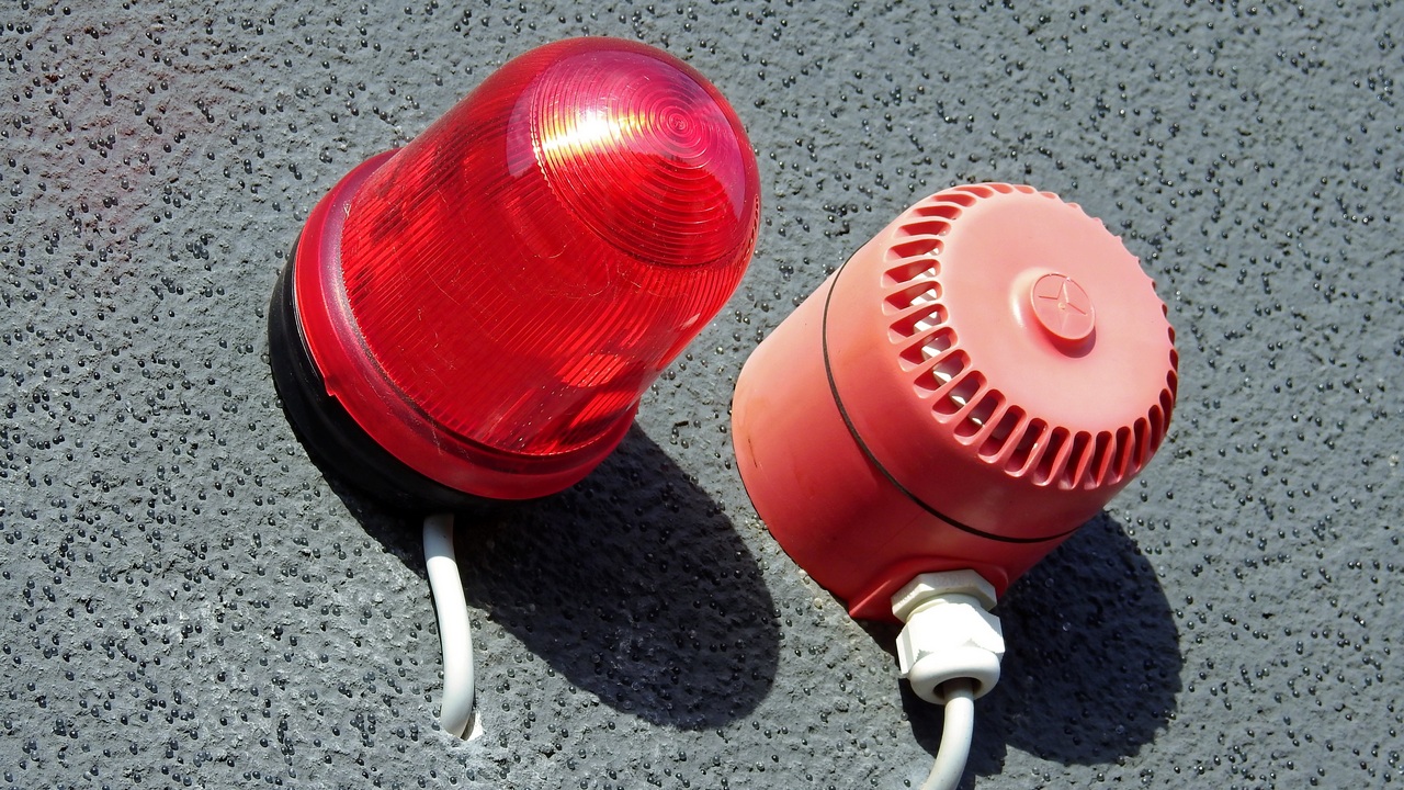 Завоют сирены: на Южном Урале проверят систему оповещения населения Завоют сирены: на Южном Урале проверят систему оповещения населения